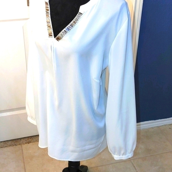 NWOT CREATION L - white long sleeved V Neck blouse w metallic decor 12 - Picture 4 of 11